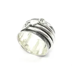 Spinner ring with 10mm band, monograms and heart