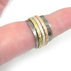 Ασημένιο δαχτυλίδι spinner 10mm με 3 δακτυλίους επίχρυσο, Ασημένιο και ροζ επίχρυσο σε μαύρη βάση