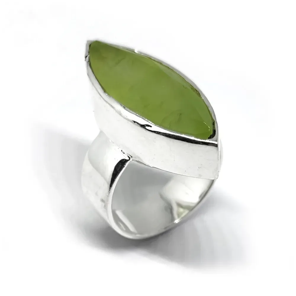 Handmade 925 silver ring with semi-precious prenite stone MUR095 Handmade 925 silver ring with semi-precious prenite stone MUR095