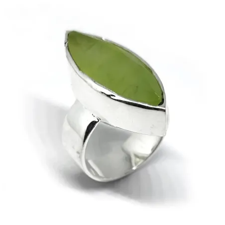 Handmade 925 silver ring with semi-precious prenite stone MUR095