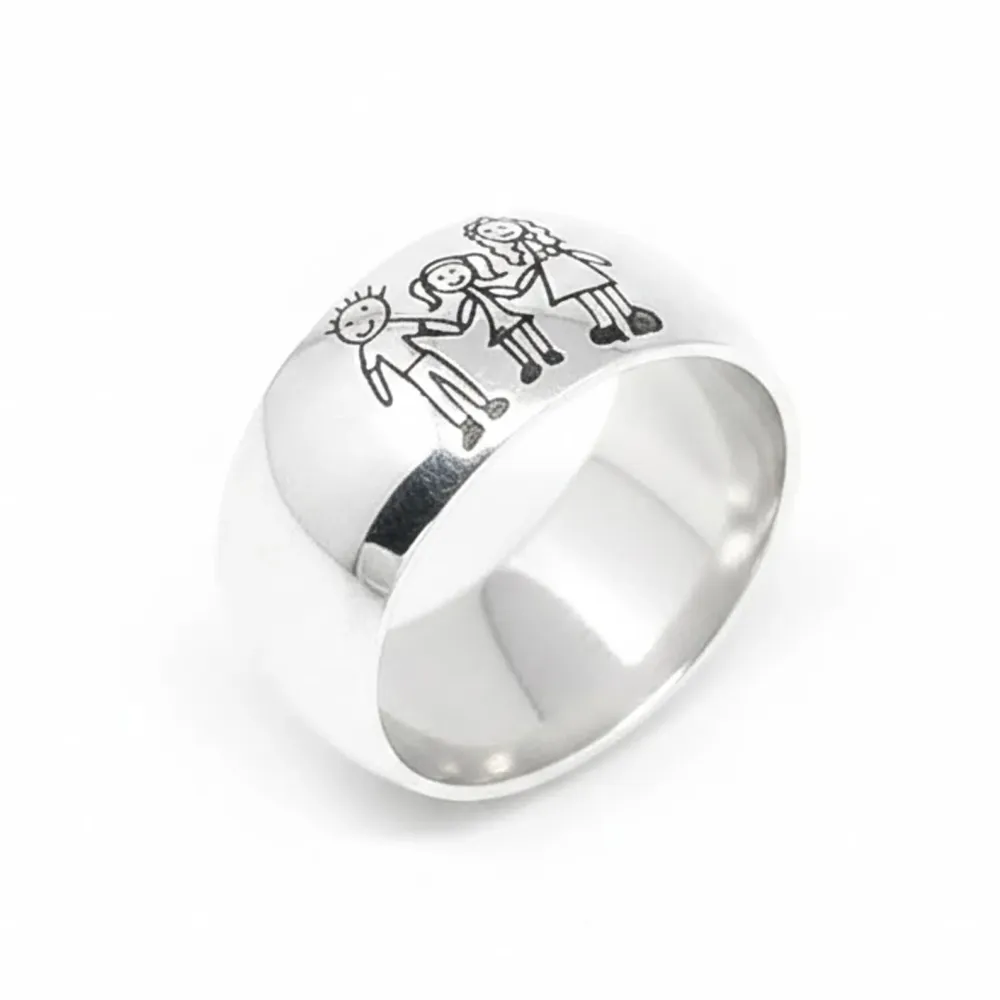 Silver 9mm curved ring with engraving of a children's painting