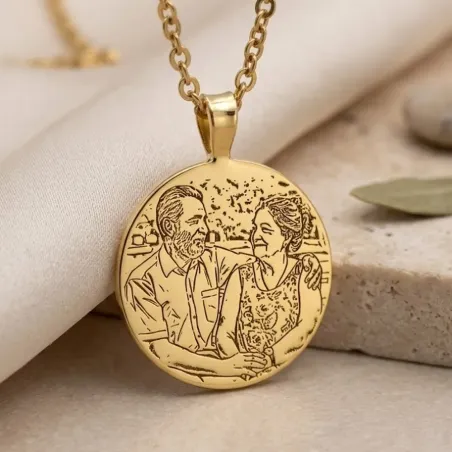 Silver gold plated pendant disc with photo engraving, stainless steel chain + date on the back
