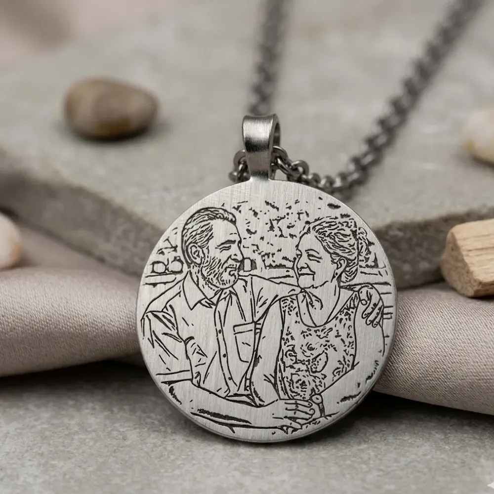 Nickel silver disc pendant with photo engraving, stainless steel chain + date on the back