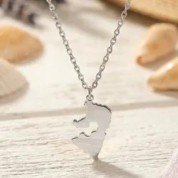 Ασημένιο επιπλατινωμένο μενταγιόν με κομμένο χάρτη της αγαπημένης σας χώρας ή περιοχής