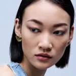 Liu Jo Gold-Plated Heart Stud Earrings with Floral Engraving - MY KOSMIMA