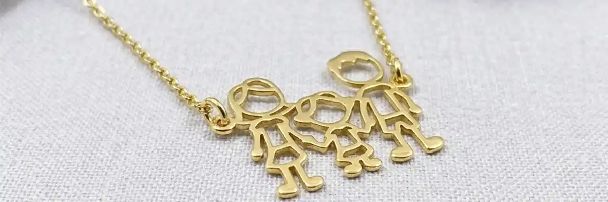 Κολιέ με οικογένειες