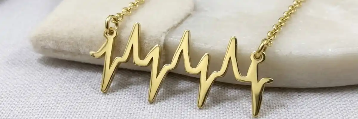 Necklaces with heartbeat