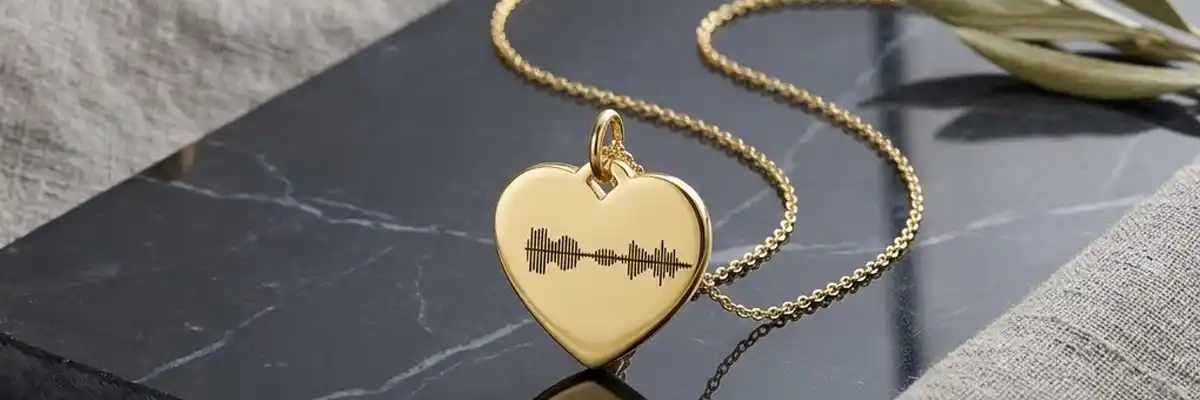 Necklaces with soundwave